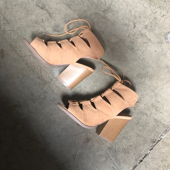 Toffee slit cutout lace up heels - Picture 4 of 4